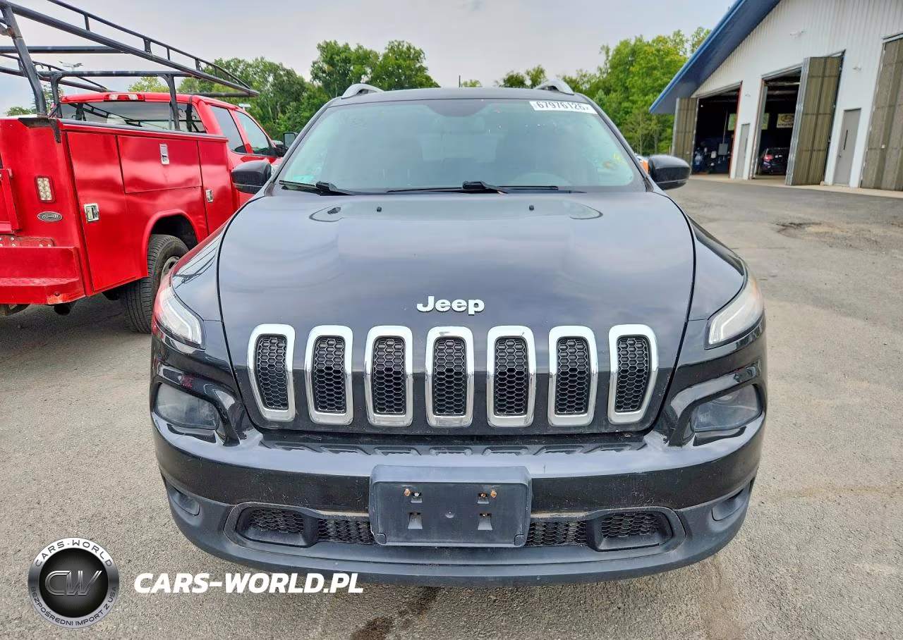 2016 Jeep Cherokee Latitude VIN:1C4PJMCB2GW371703 - 5