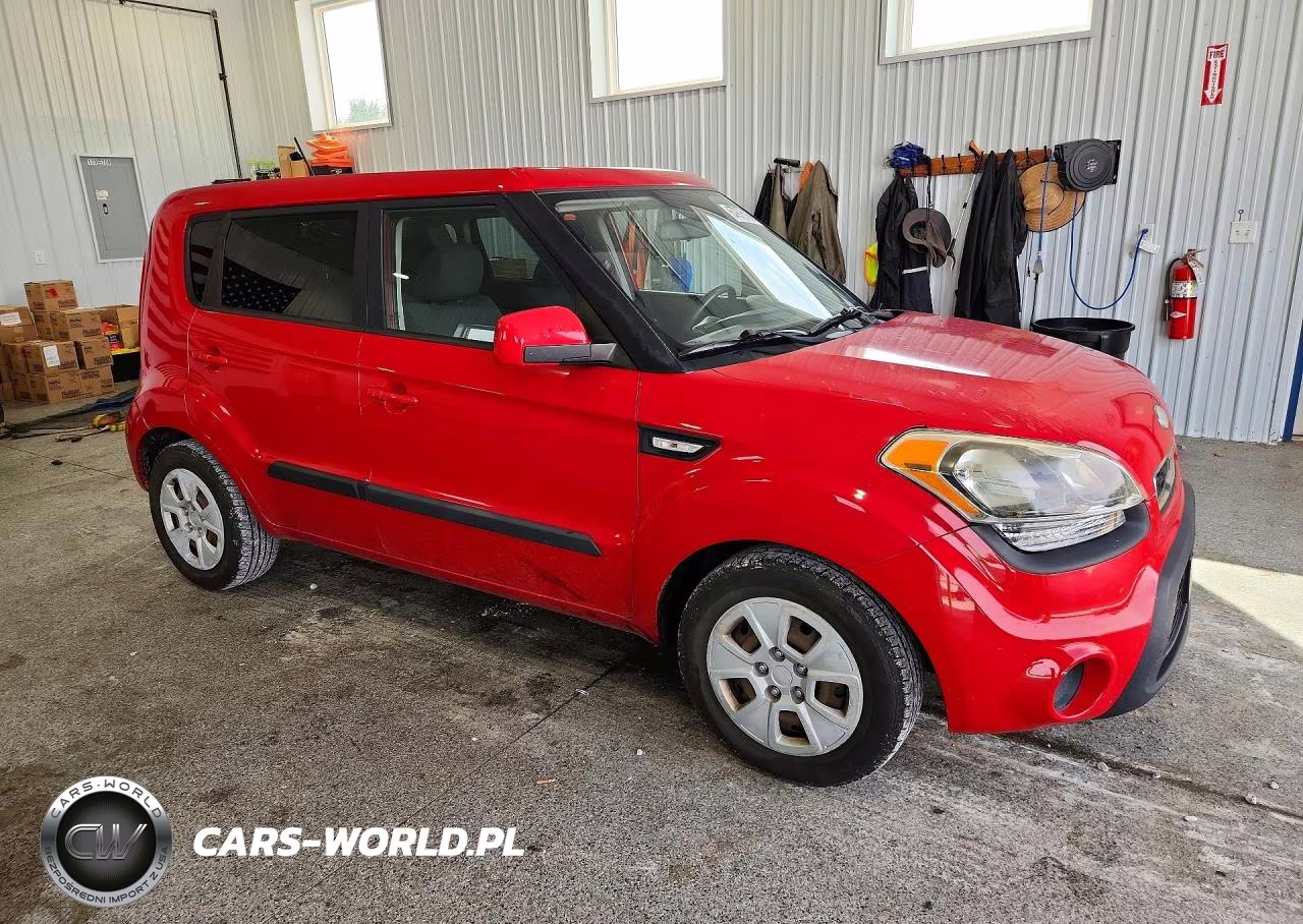 2013 Kia Soul Base VIN:KNDJT2A58D7595789 - 4