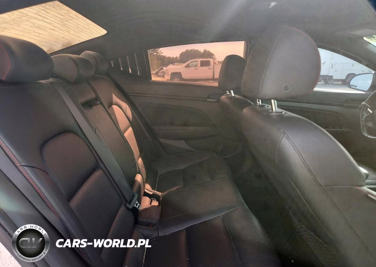 2018 Hyundai Elantra Sport VIN:KMHD04LB3JU540373 - 10