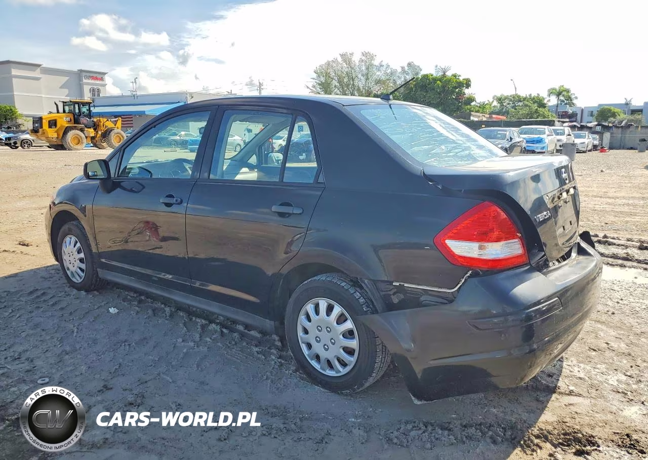 2009 Nissan Versa 1.6 Base VIN:3N1CC11E59L499692 - 2