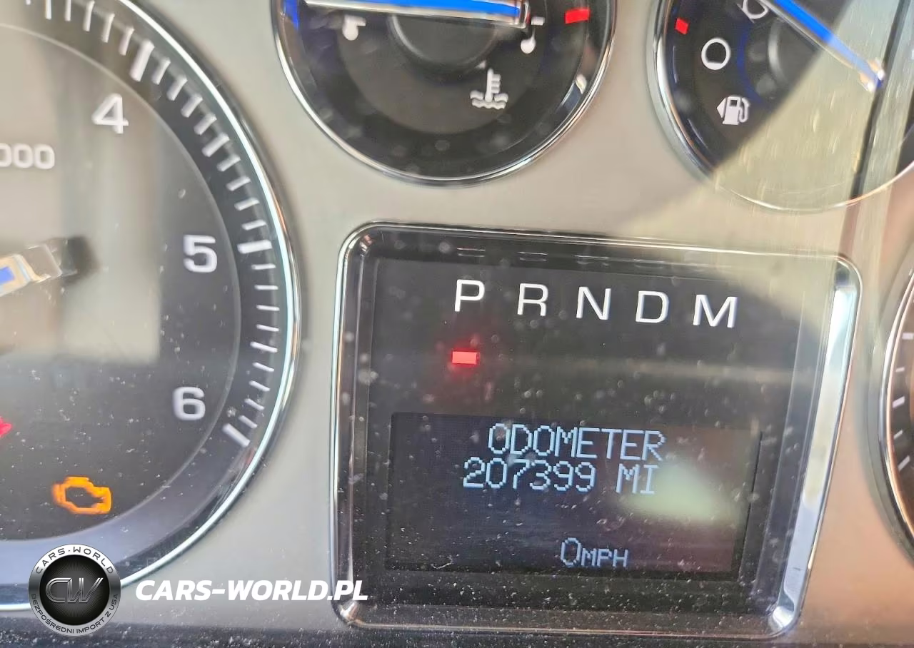 2007 Cadillac Escalade Luxury VIN:1GYFK638X7R335985 - 9