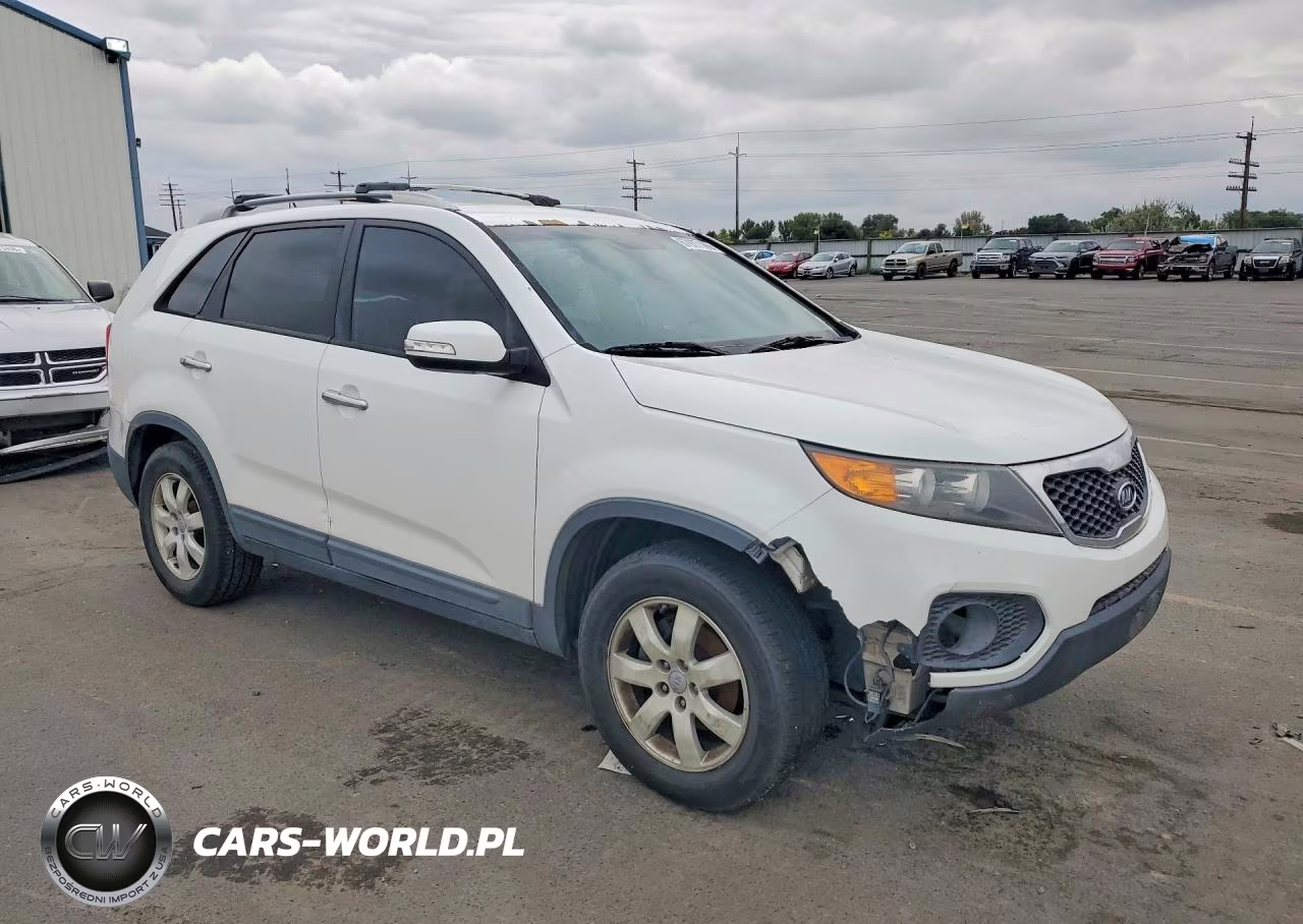 2012 Kia Sorento Lx VIN:5XYKT3A66CG241855 - 4