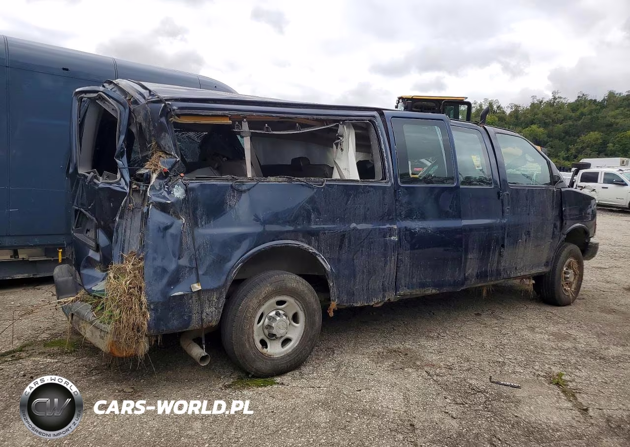 2013 Chevrolet Express G3500 Ls VIN:1GNZGZBA2D1162667 - 3