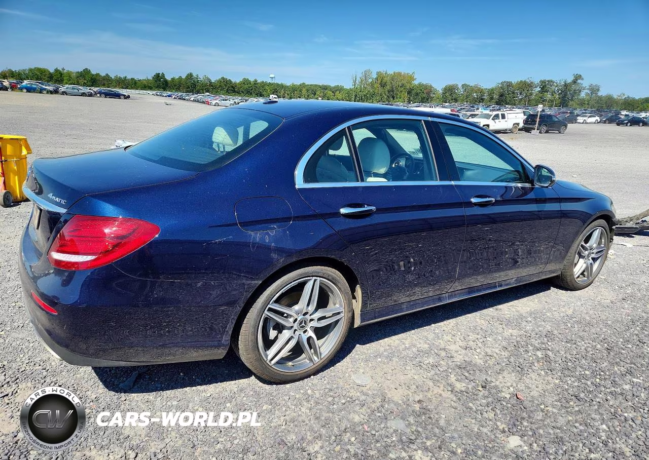 2019 Mercedes-Benz E 300 4Matic VIN:WDDZF4KB2KA555983 - 3