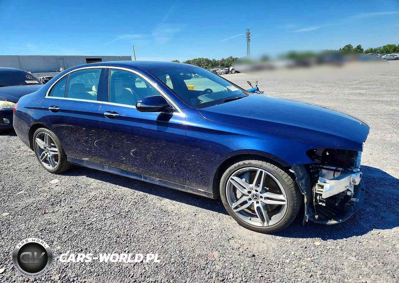 2019 Mercedes-Benz E 300 4Matic VIN:WDDZF4KB2KA555983 - 4