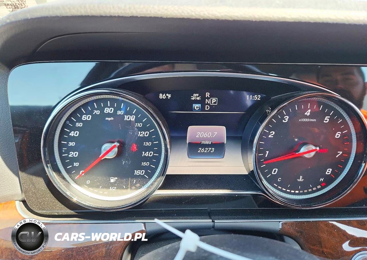 2019 Mercedes-Benz E 300 4Matic VIN:WDDZF4KB2KA555983 - 9