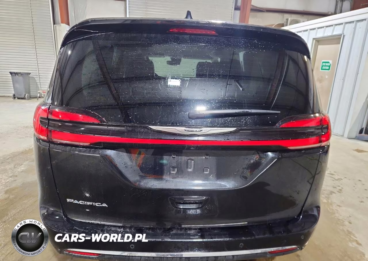 2024 Chrysler Pacifica Touring L VIN:2C4RC1BG5RR140059 - 6