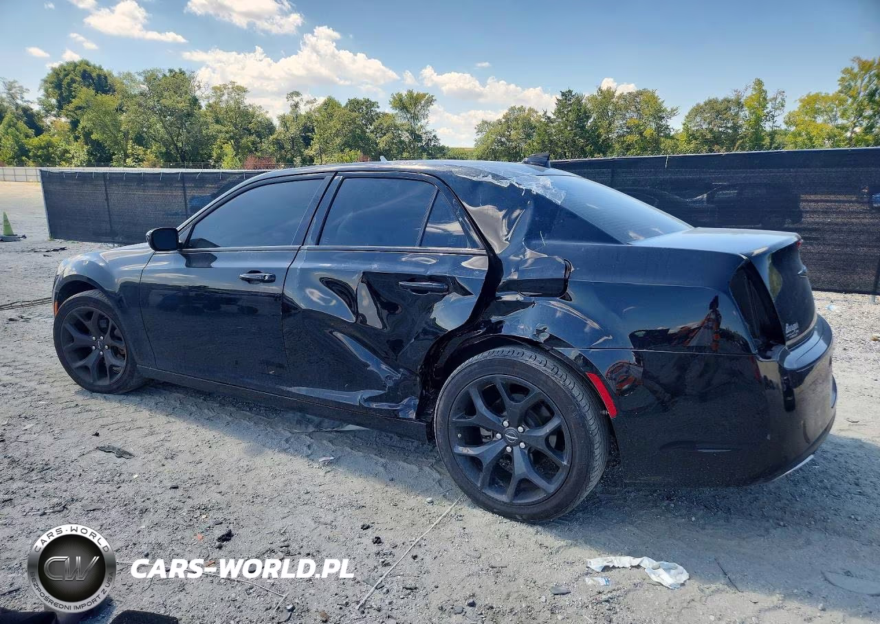 2023 Chrysler 300 Touring VIN:2C3CCAAG8PH505946 - 2