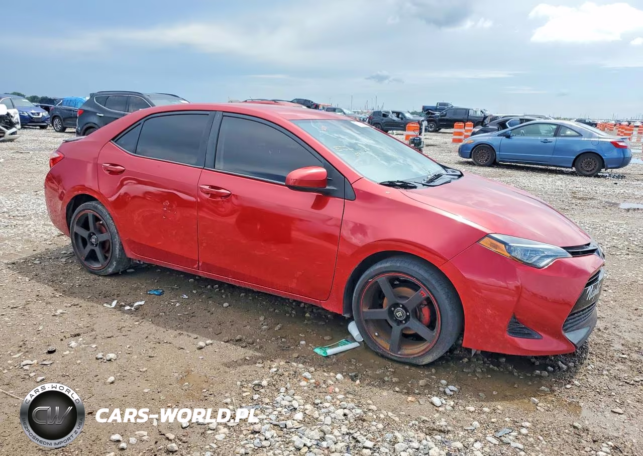 2019 Toyota Corolla Le VIN:2T1BURHE9KC235071 - 4
