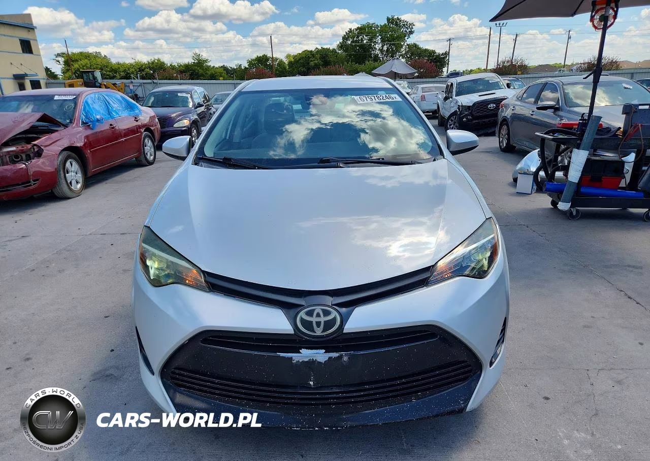 2017 Toyota Corolla Le VIN:5YFBURHE8HP586482 - 5