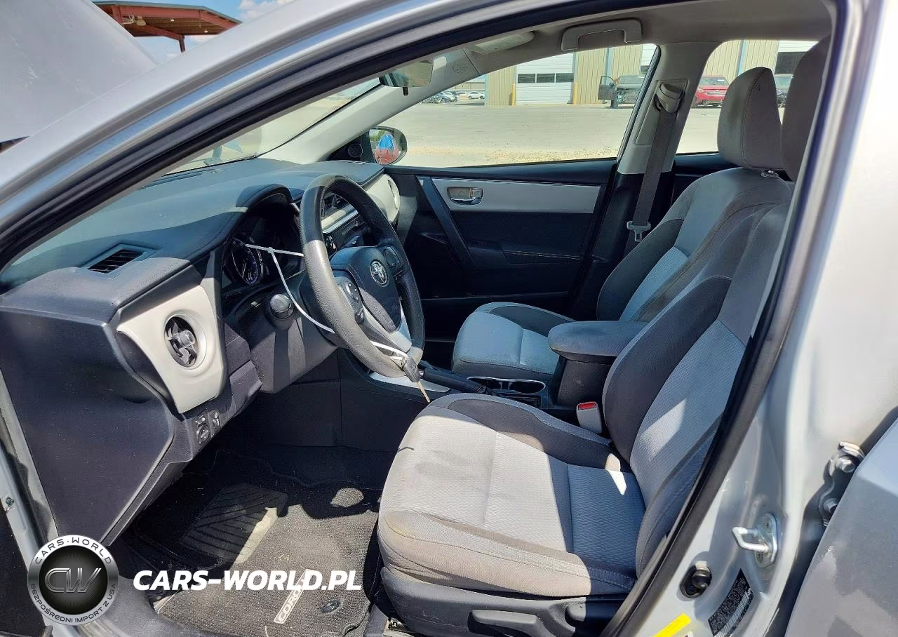 2017 Toyota Corolla Le VIN:5YFBURHE8HP586482 - 7