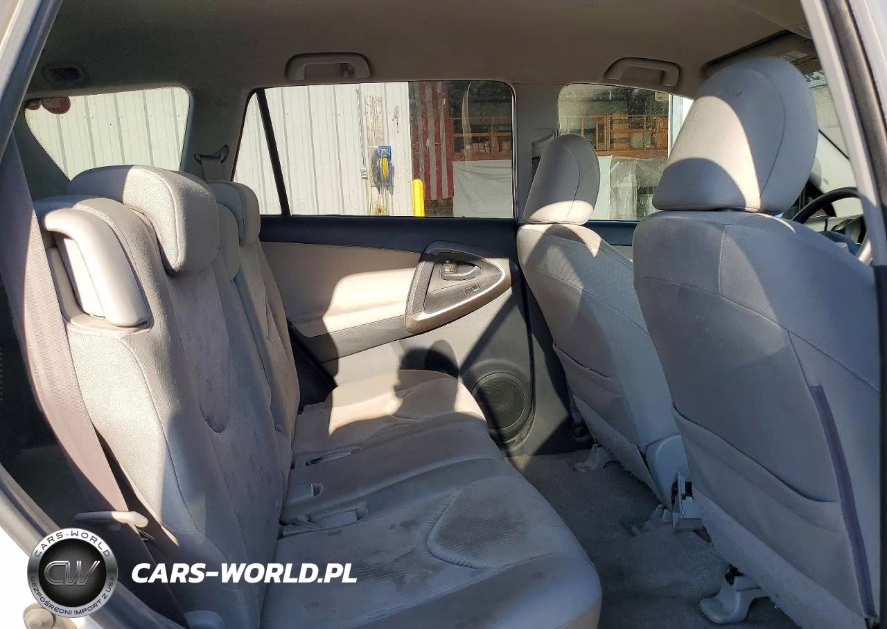 2010 Toyota Rav4 Base VIN:JTMZF4DV4AD028820 - 11