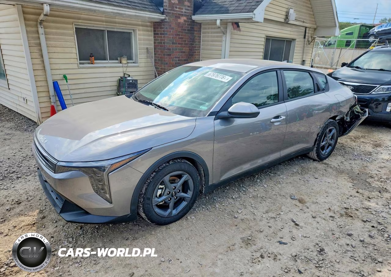 2026 Kia K4 Lxs – zdjęcie 1 z 13