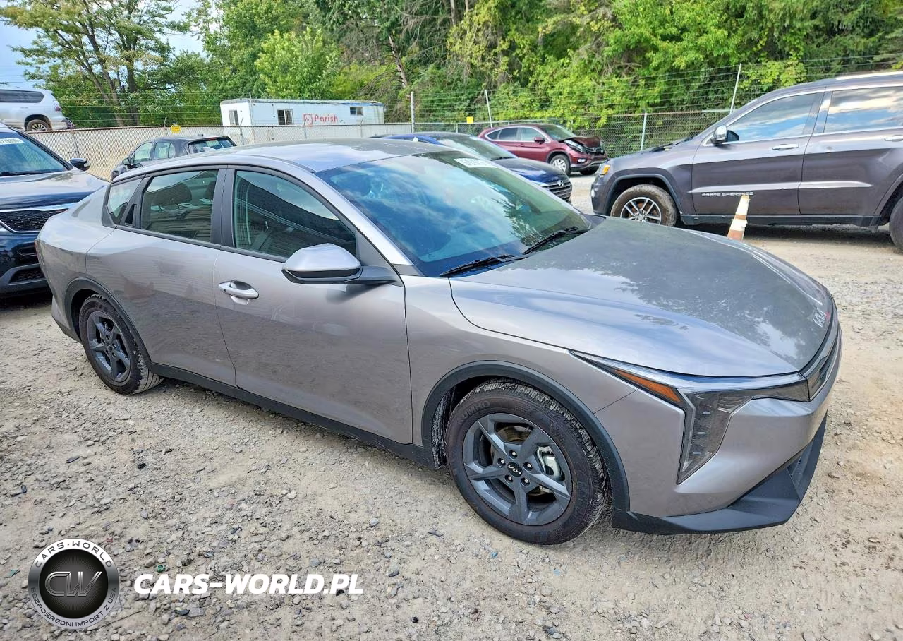2026 Kia K4 Lxs VIN:3KPFT4DE5TE304497 - 4