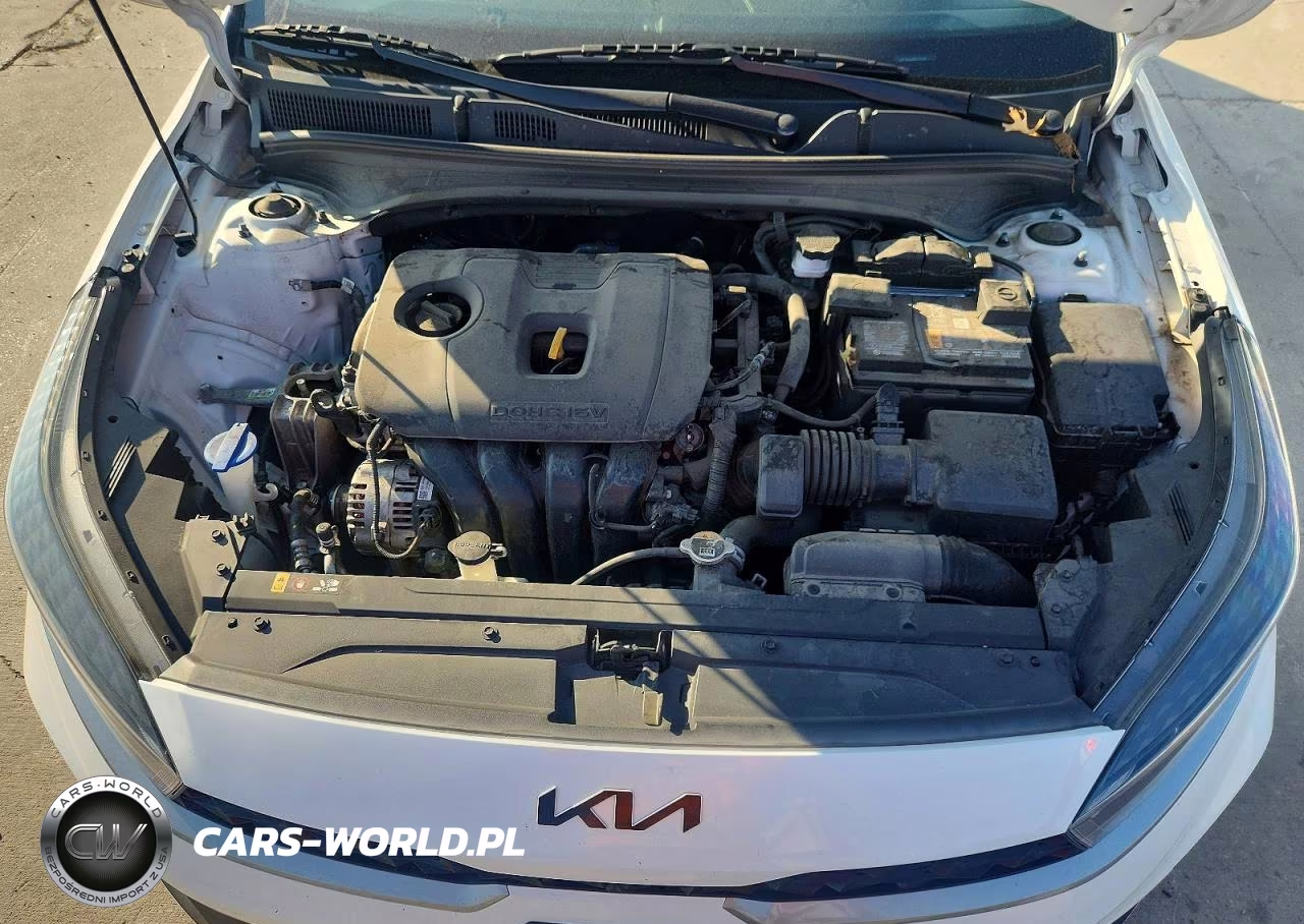 2022 Kia Forte Lxs VIN:3KPF24AD0NE475594 - 11