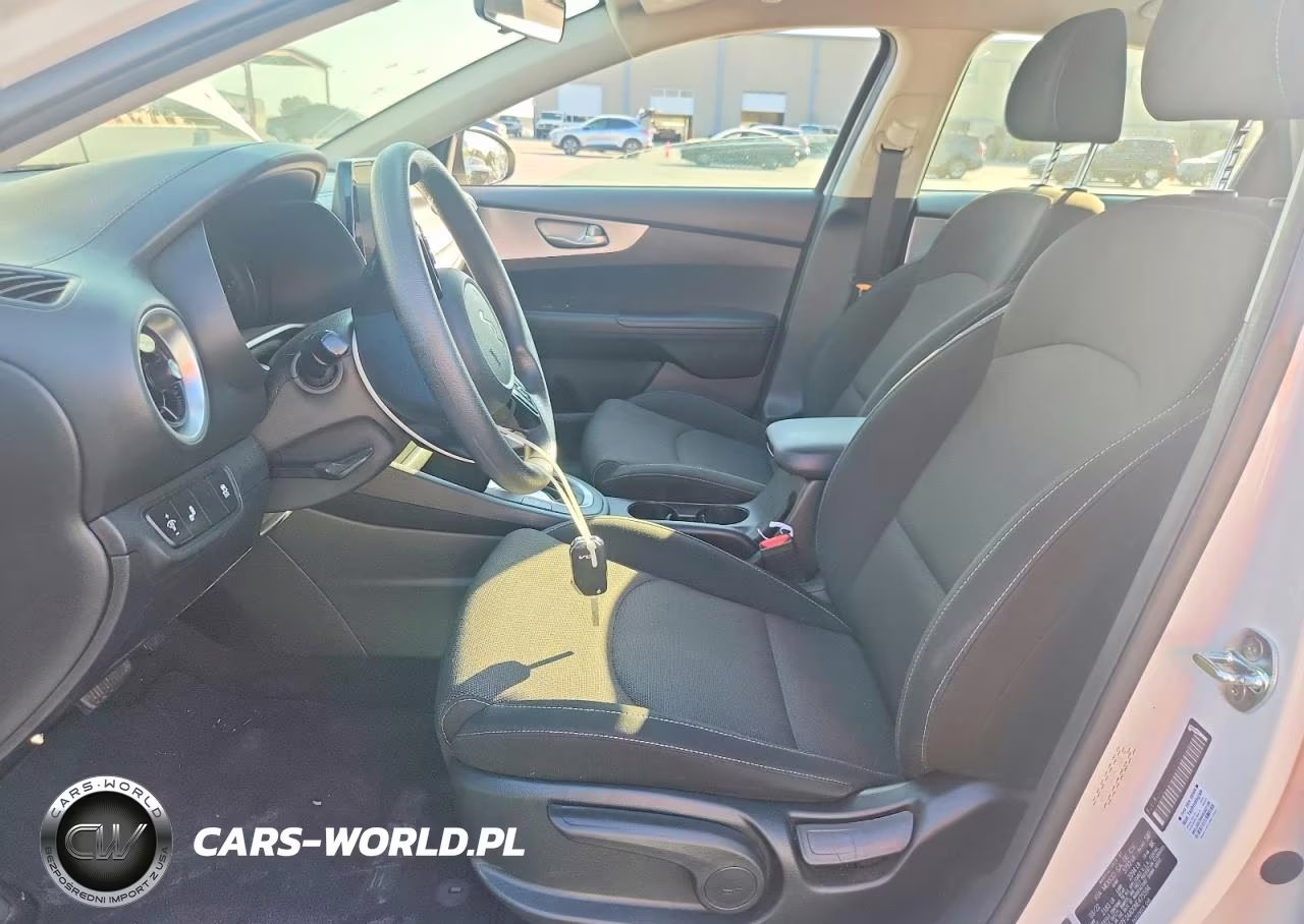 2022 Kia Forte Lxs VIN:3KPF24AD0NE475594 - 7