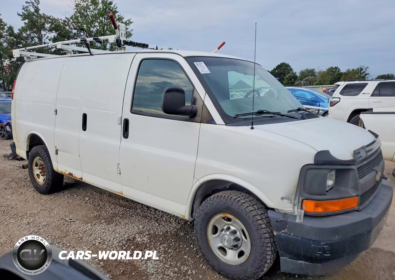 2017 Chevrolet Express 2500 Van VIN:1GCWGAFF9H1294107 - 4