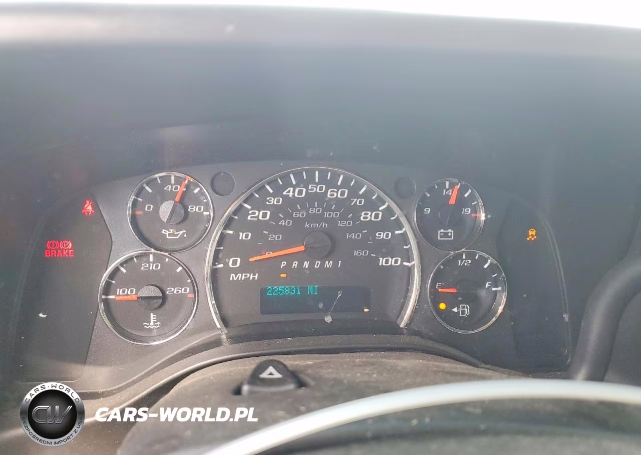 2017 GMC Savana G2500 VIN:1GTW7AFF5H1915942 - 9