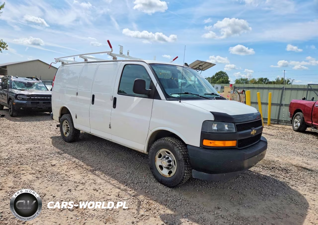2020 Chevrolet Express G2500 VIN:1GCWGAFG2L1253822 - 4