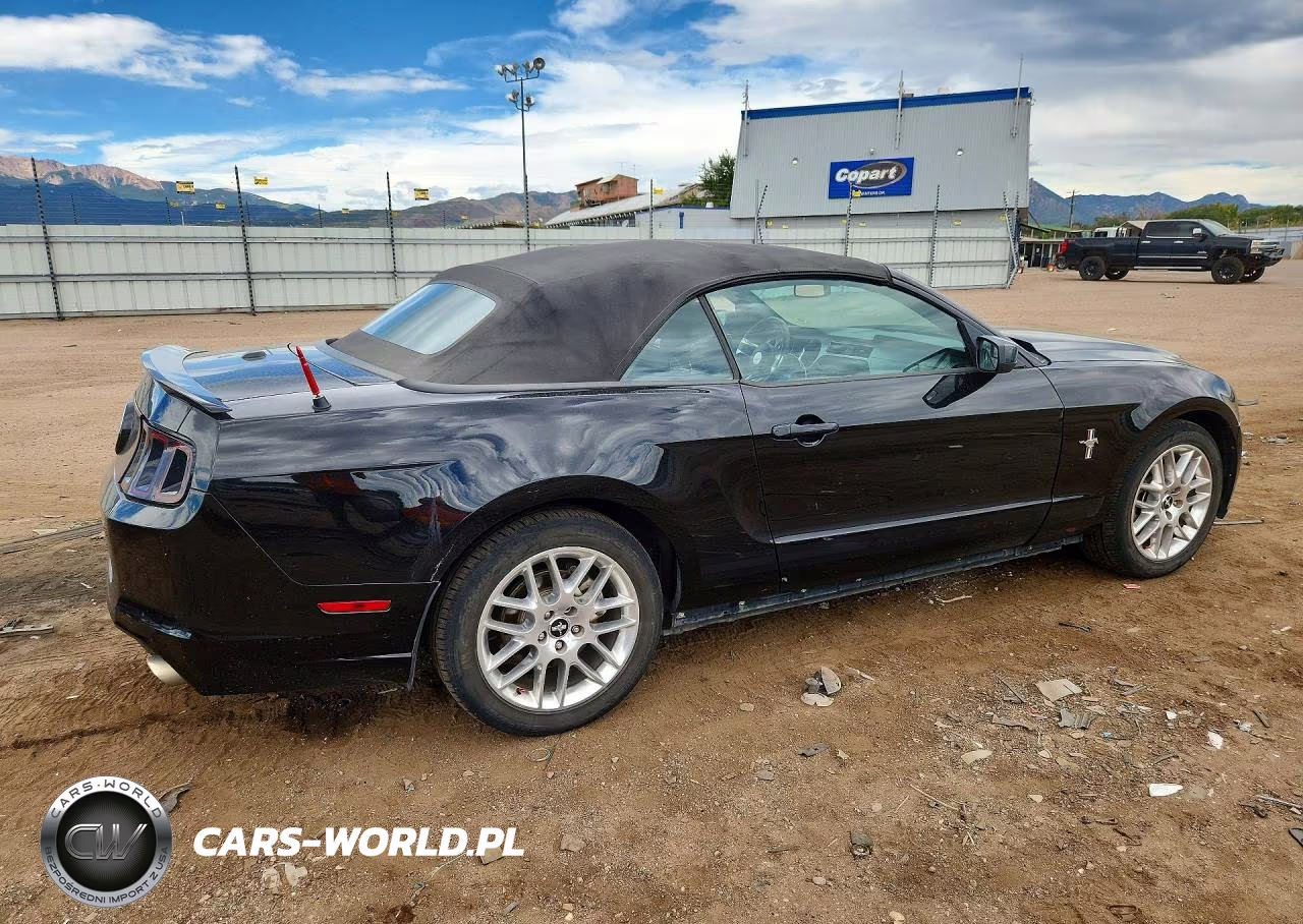 2014 Ford Mustang VIN:1ZVBP8EM8E5226647 - 3