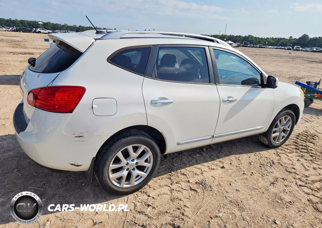 2011 Nissan Rogue S VIN:JN8AS5MT1BW184935 - 3