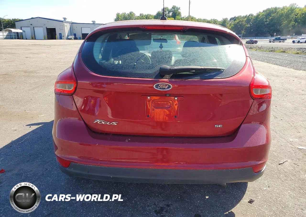 2017 Ford Focus Se VIN:1FADP3K22HL297687 - 6