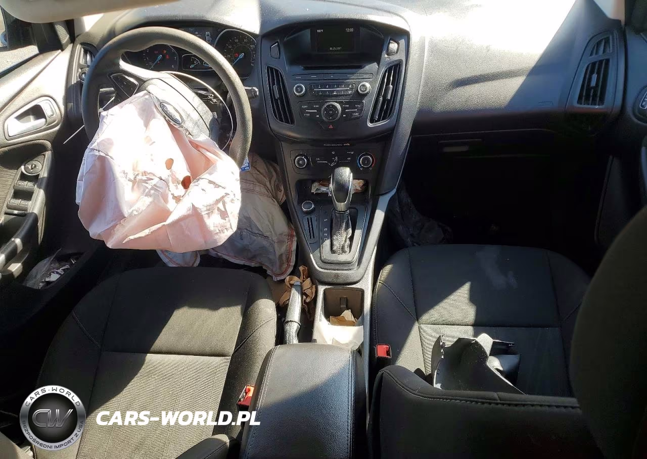 2017 Ford Focus Se VIN:1FADP3K22HL297687 - 8