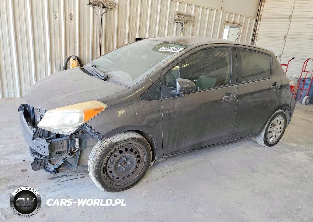 2012 Toyota Yaris 5-Door Le