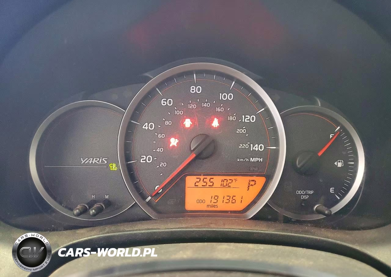2012 Toyota Yaris 5-Door Le VIN:JTDKTUD38CD536946 - 9