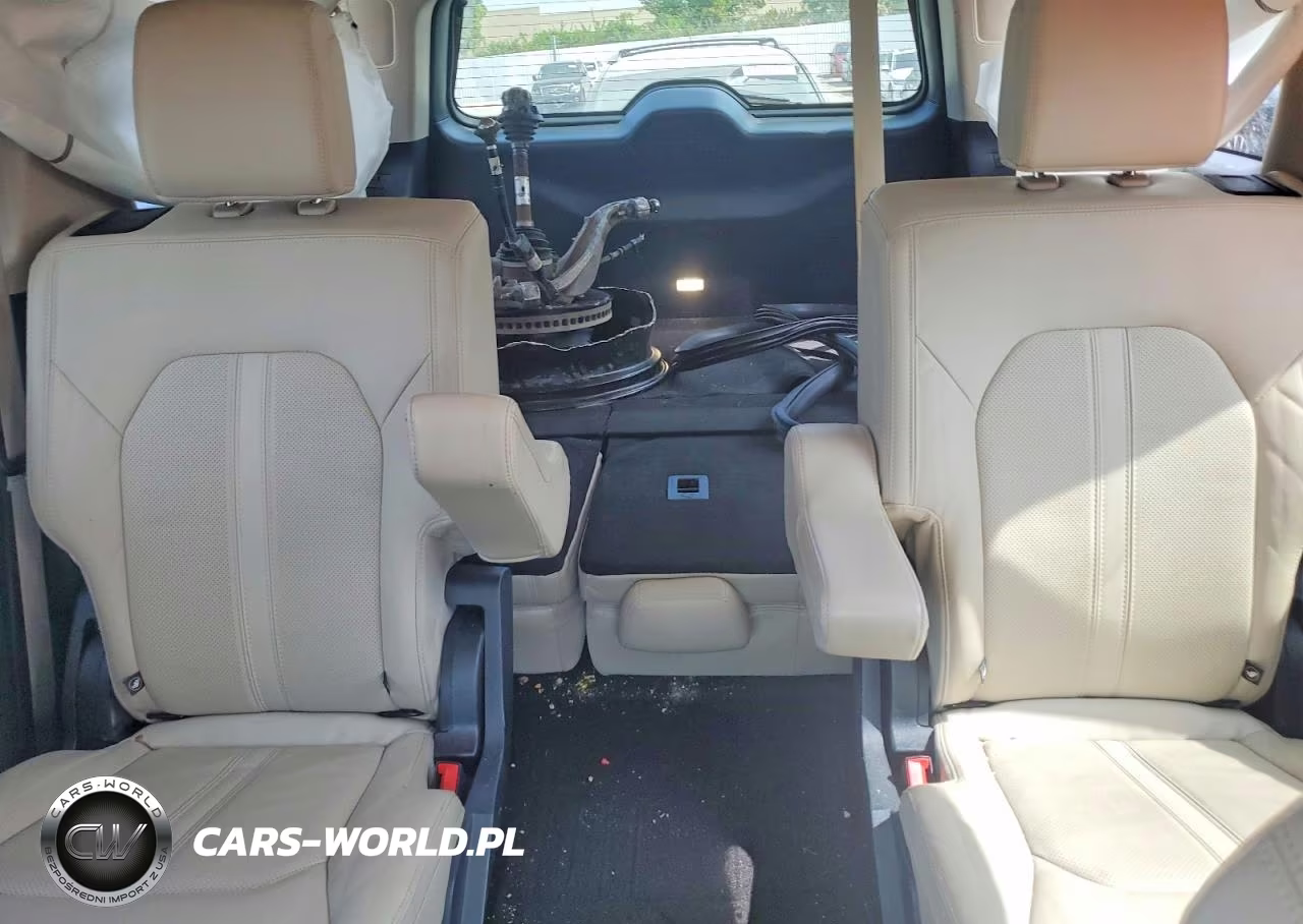 2022 Ford Expedition Max Platinum VIN:1FMJK1MT7NEA66897 - 10