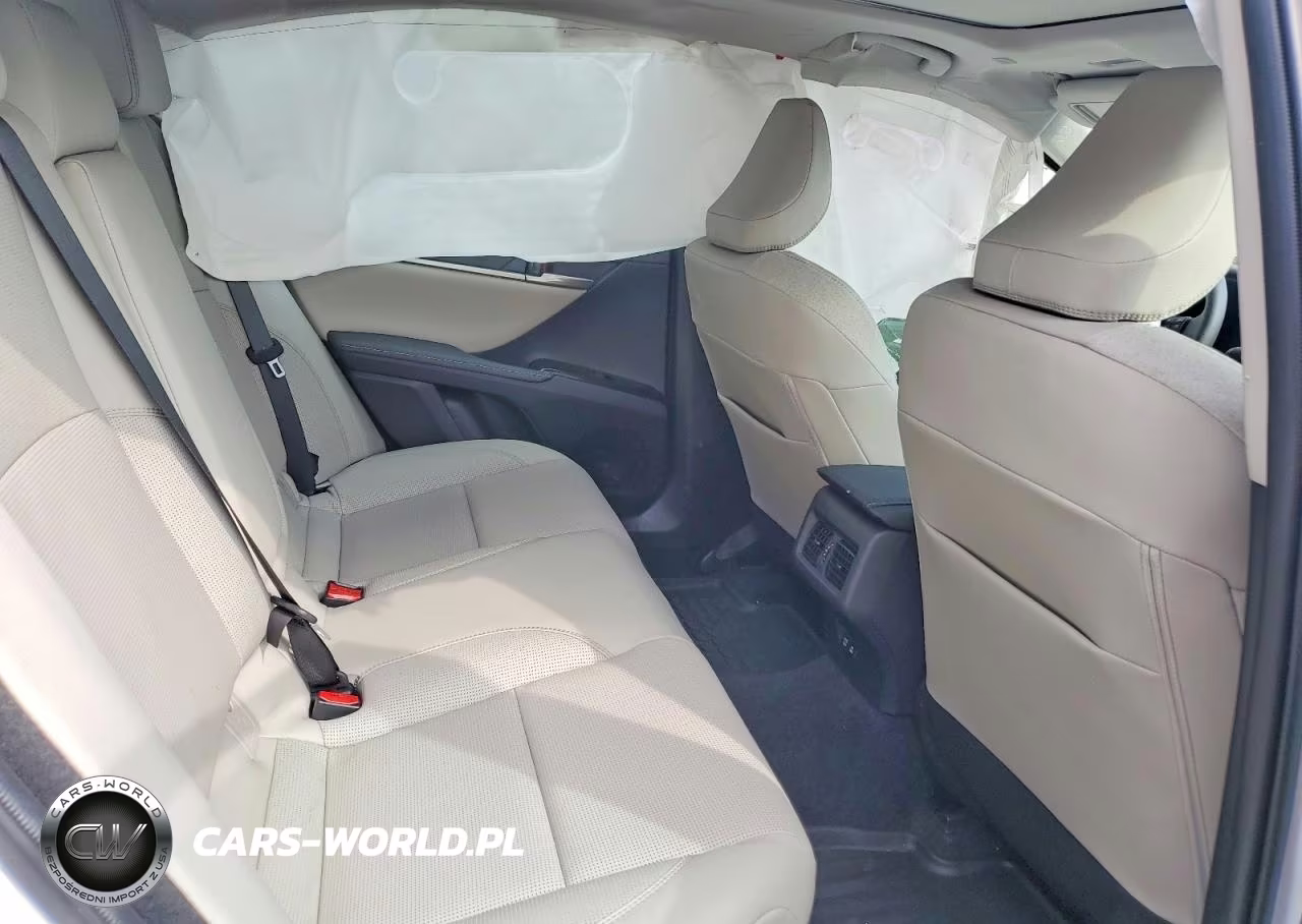 2026 Toyota Camry Xle VIN:4T1DBADK8TU556756 - 10
