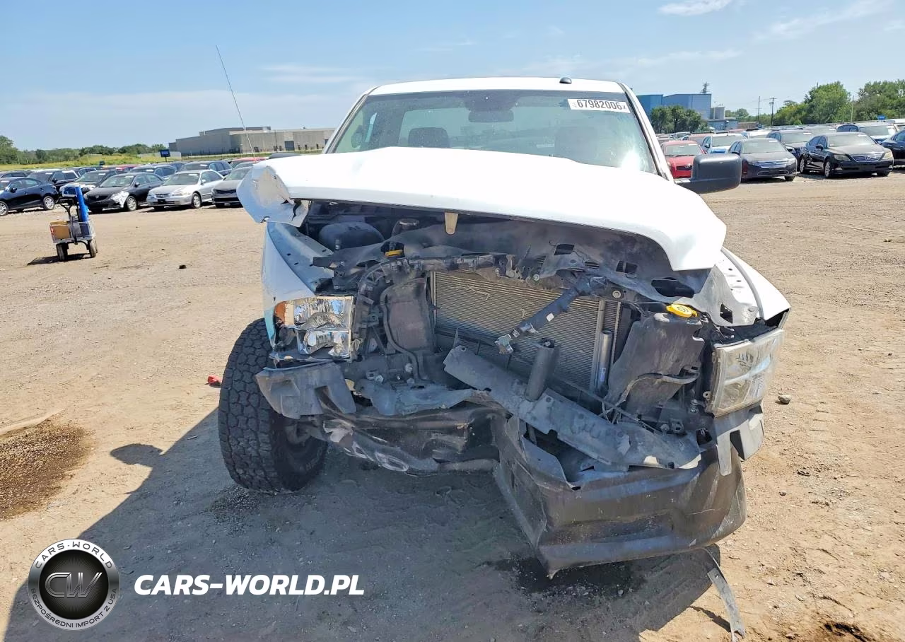 2021 Ram 1500 Classic Tradesman VIN:3C6JR6DG1MG624533 - 5