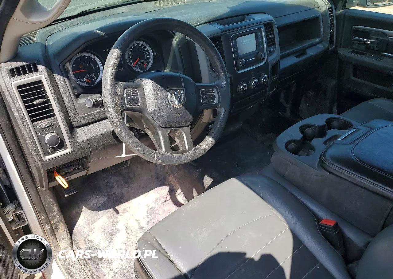 2021 Ram 1500 Classic Tradesman VIN:3C6JR6DG1MG624533 - 8