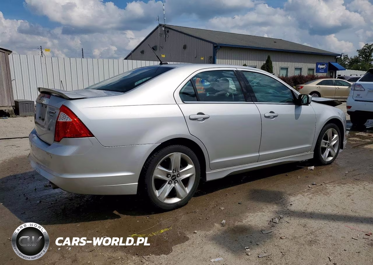2010 Ford Fusion Sport VIN:3FAHP0DC5AR349827 - 3