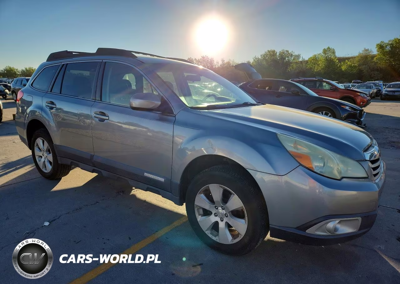 2010 Subaru Outback 2.5I Premium VIN:4S4BRCCC0A3354859 - 4
