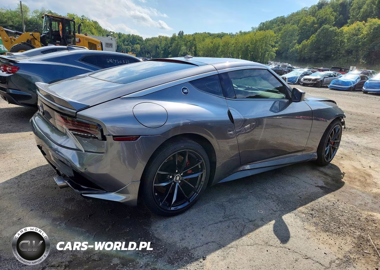 2026 Nissan Z Performance VIN:JN1BZ4BH2TM501805 - 3