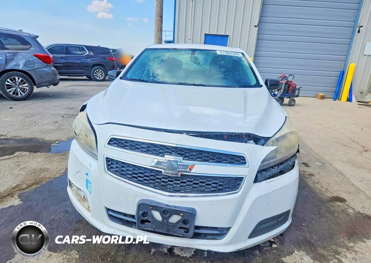 2013 Chevrolet Malibu Ls VIN:1G11B5SA3DF221993 - 5