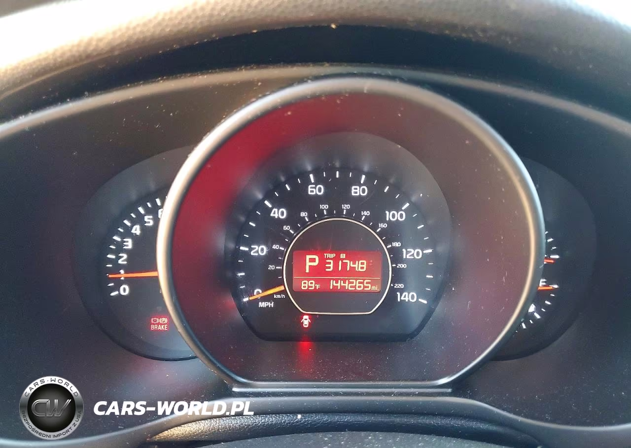 2018 Kia Soul Base VIN:KNDJN2A2XJ7619912 - 9