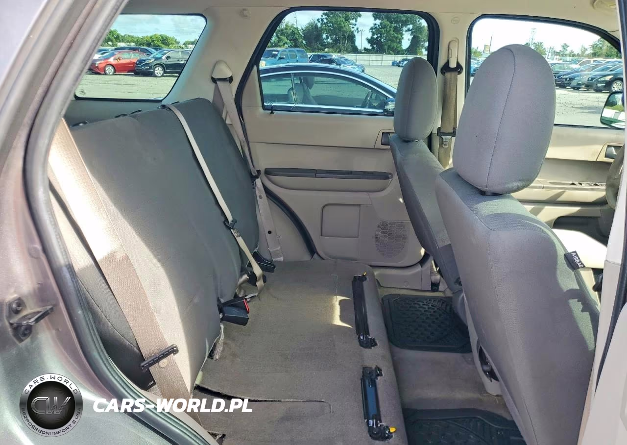 2012 Ford Escape Xls VIN:1FMCU0C77CKC52150 - 11