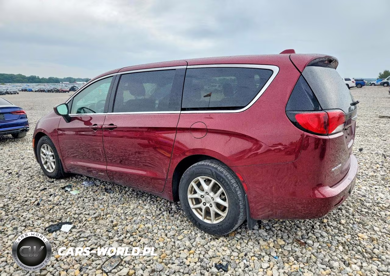 2017 Chrysler Pacifica Touring VIN:2C4RC1DG2HR522187 - 2