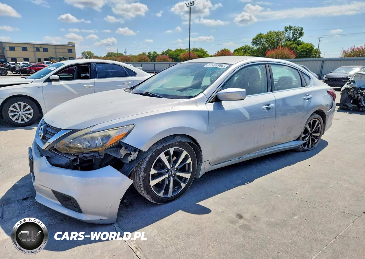 2017 Nissan Altima 2.5 Sr – zdjęcie 1 z 12