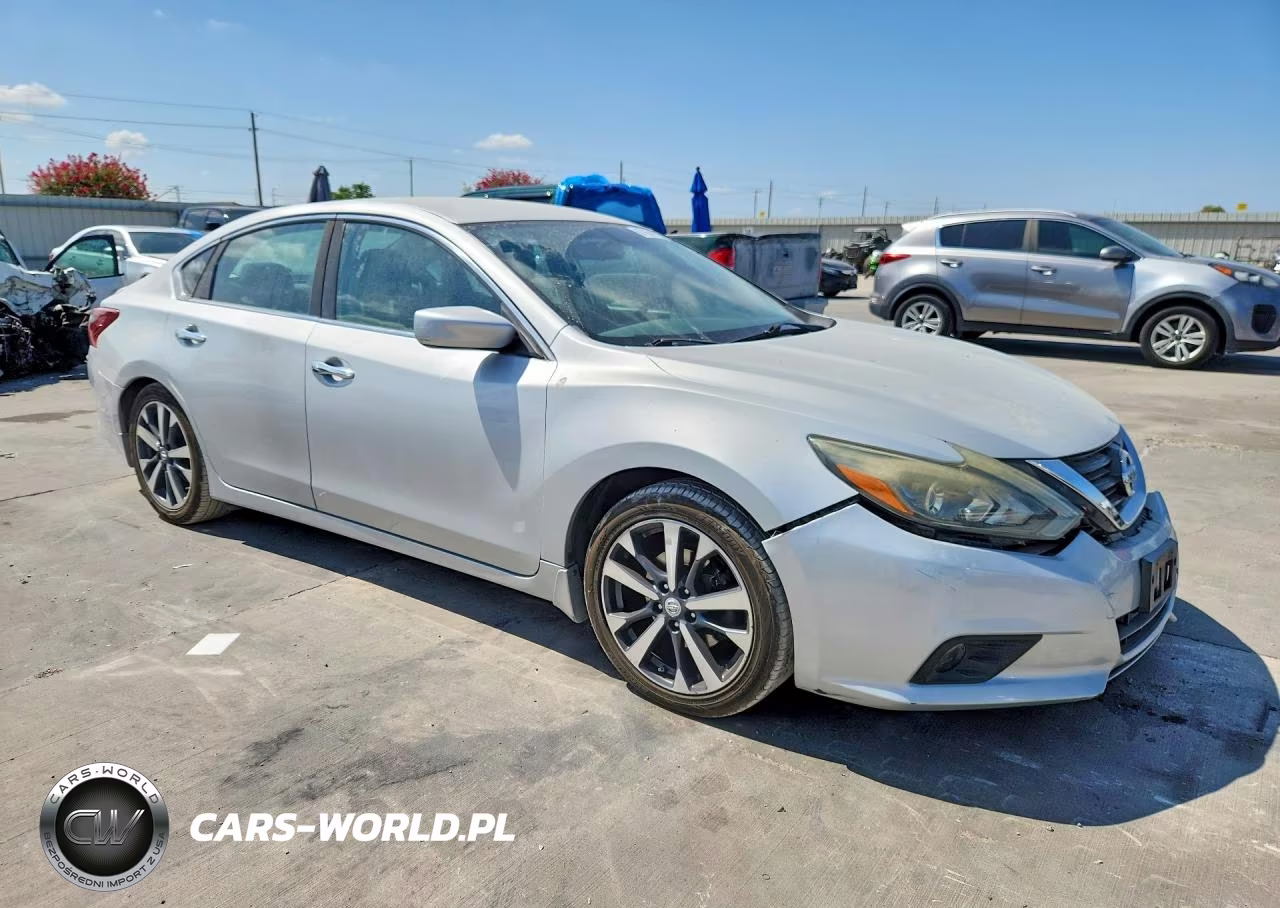 2017 Nissan Altima 2.5 Sr VIN:1N4AL3AP9HN359330 - 4