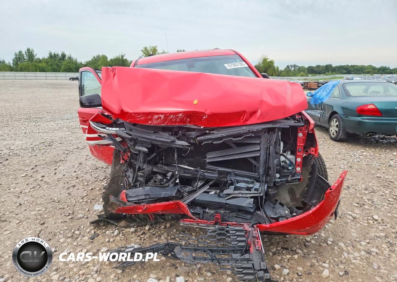 2019 Chevrolet Suburban K1500 VIN:1GNSKKEC8KR148016 - 5