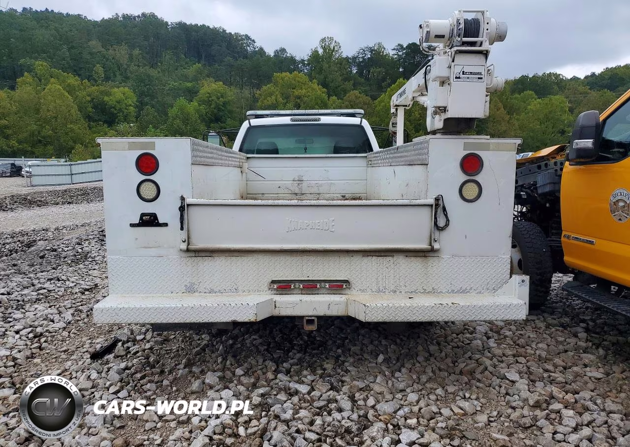2004 GMC New Sierra K3500 VIN:1GDJK34254E364768 - 6