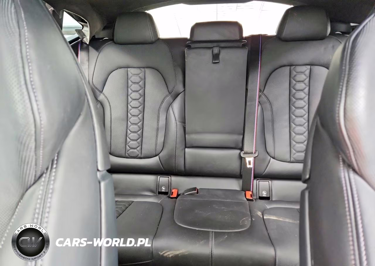 2025 BMW X6 M Competition VIN:5YM23ET03S9Y87141 - 10