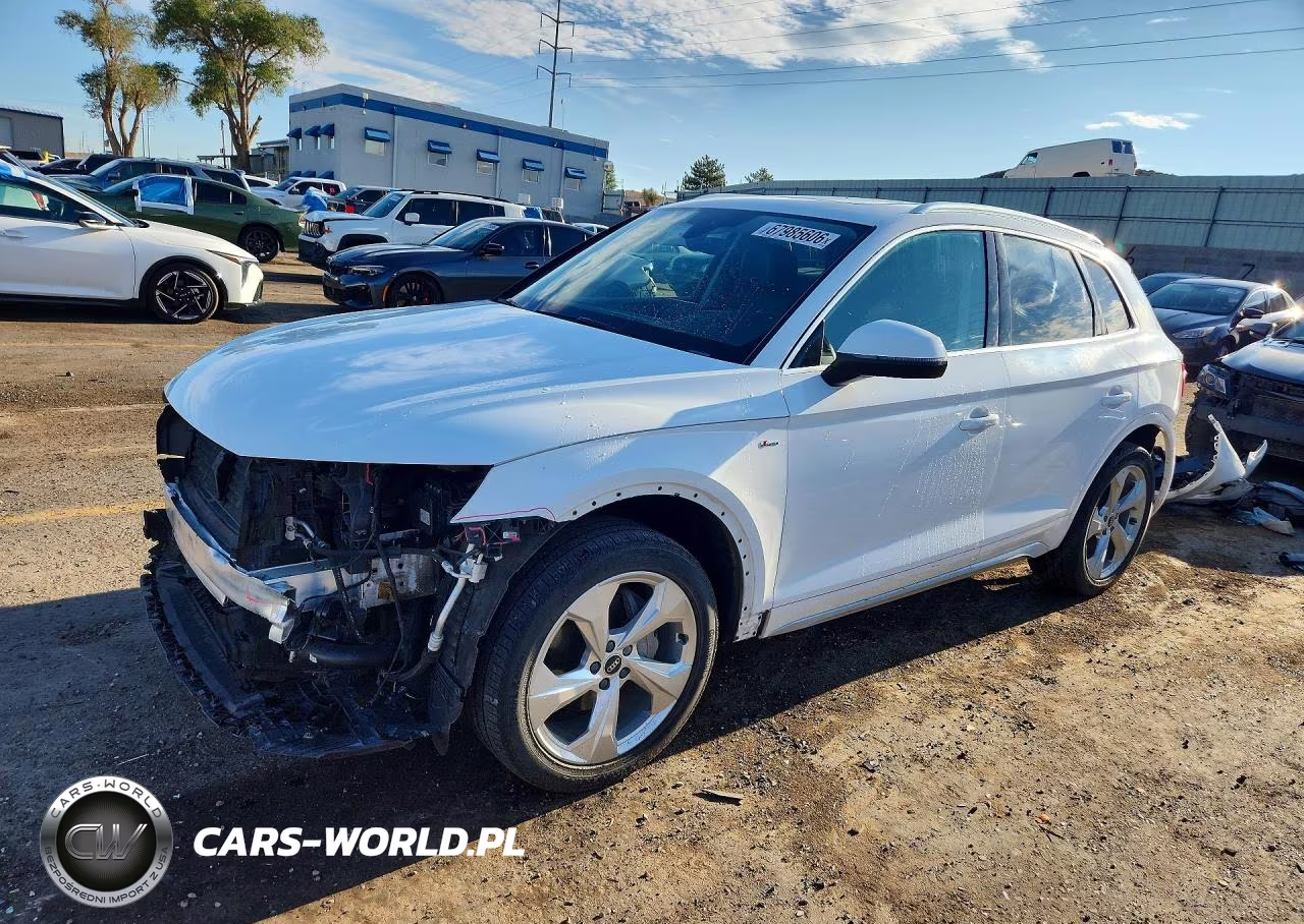 2022 Audi Q5 Premium Plus 45