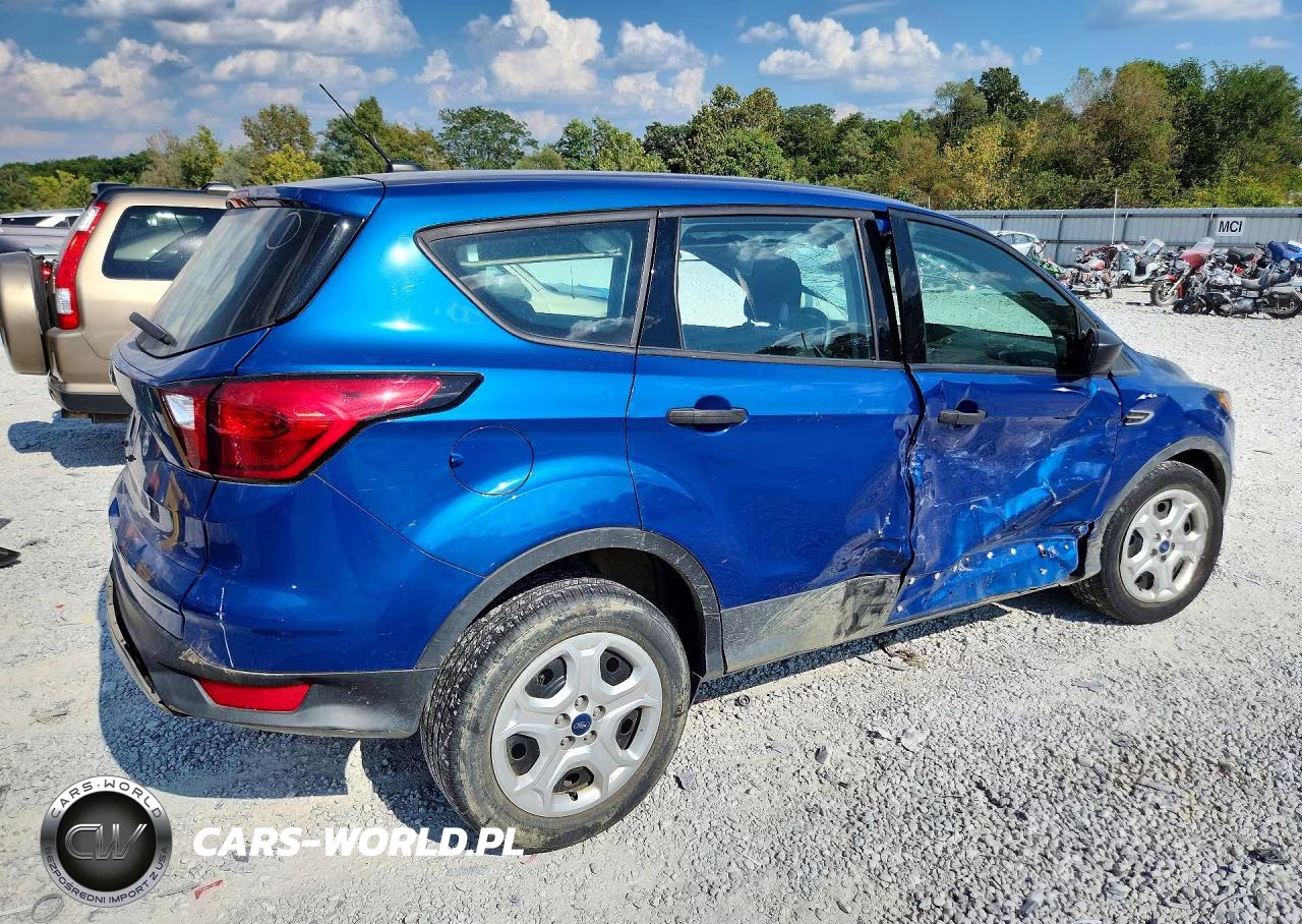 2019 Ford Escape S VIN:1FMCU0F79KUC49488 - 3