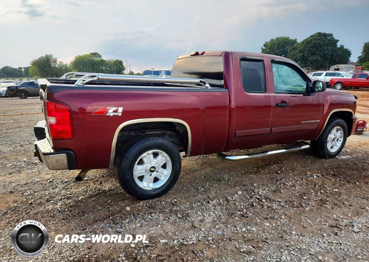 2008 Chevrolet Silverado K1500 VIN:2GCEK19J981272046 - 3