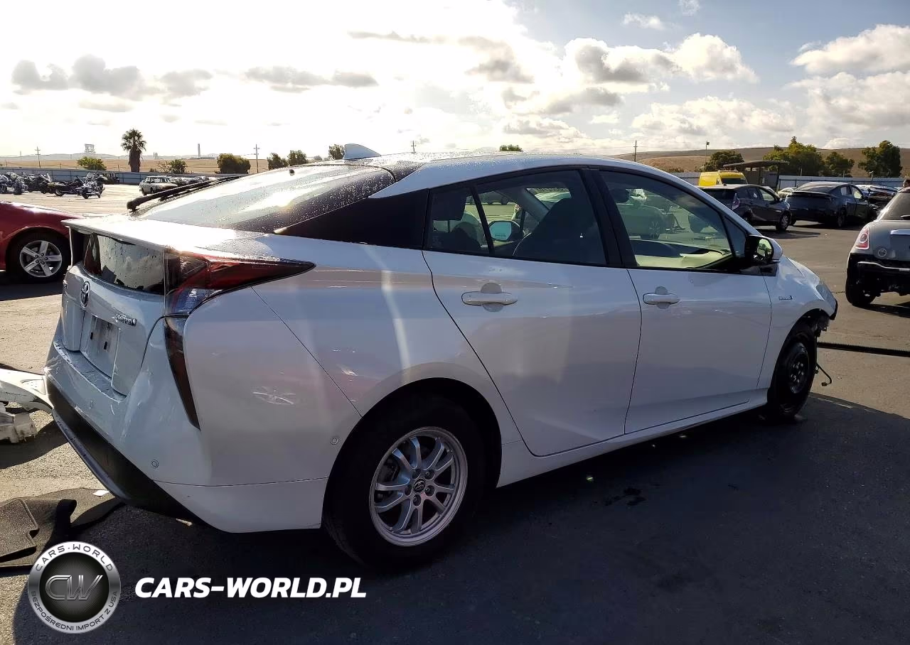 2017 Toyota Prius Three VIN:JTDKARFU7H3052174 - 3