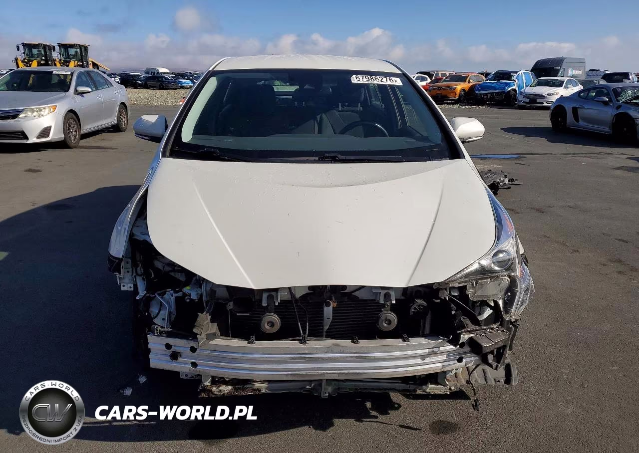 2017 Toyota Prius Three VIN:JTDKARFU7H3052174 - 5